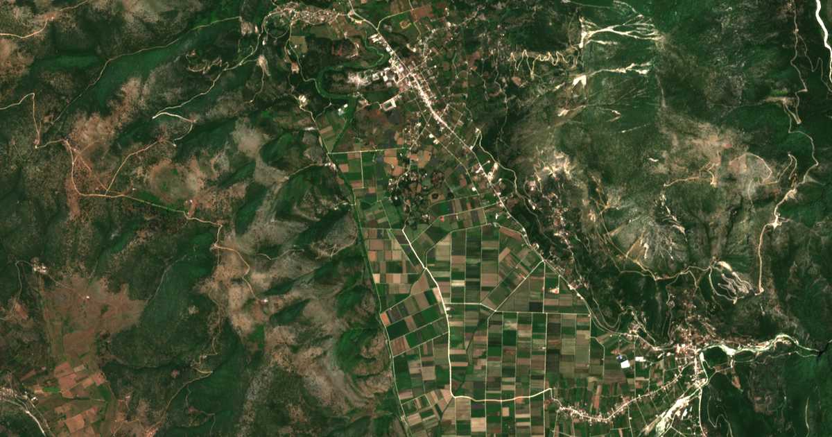 Hartă satelitară: Mandrótopos