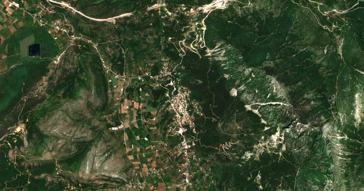 Hartă satelitară: Paramythia