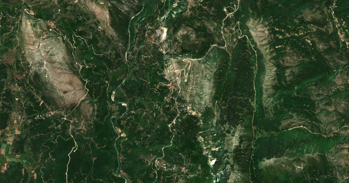 Hartă satelitară: Plakotí