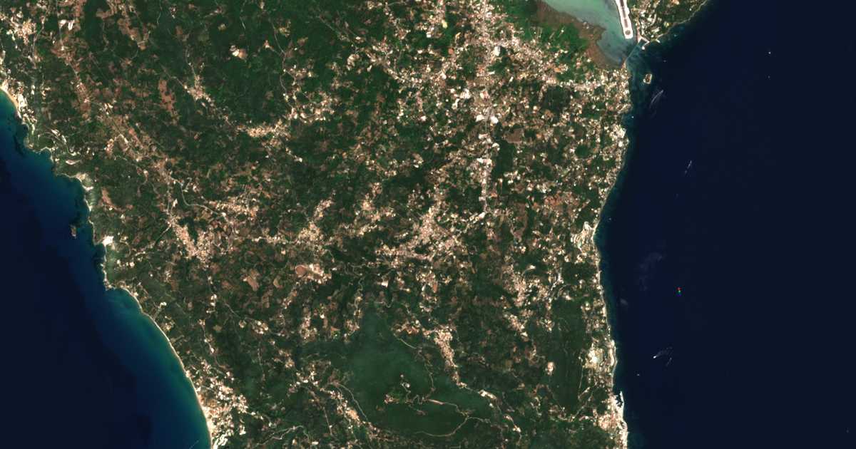 Hartă satelitară: Kynopiástai