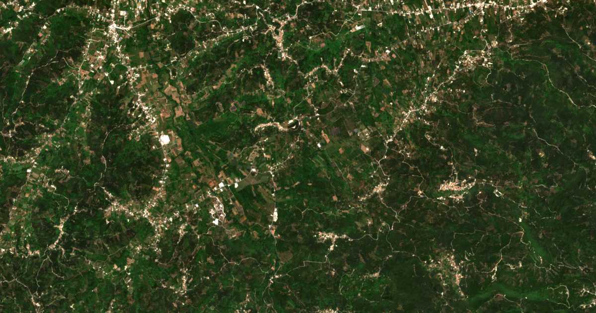 Hartă satelitară: Agía Paraskeví