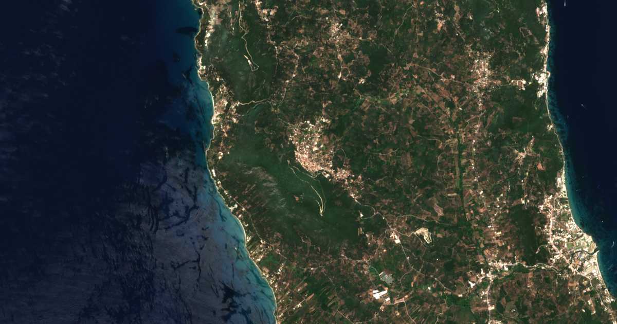 Hartă satelitară: Ágios Matthaíos