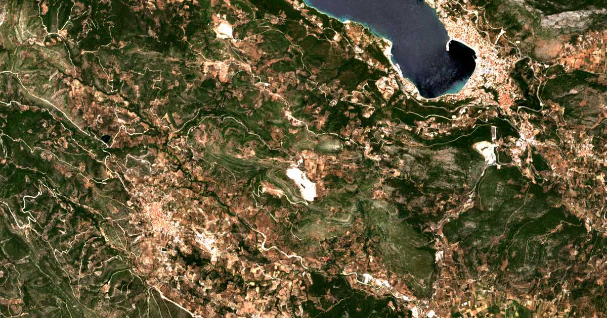 Hartă satelitară: Zervoú