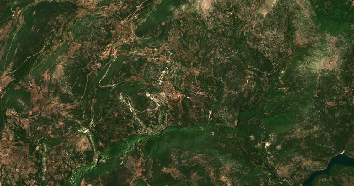 Hartă satelitară: Dímitra