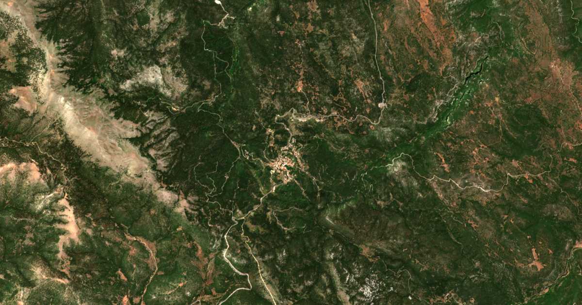 Hartă satelitară: Kosmas