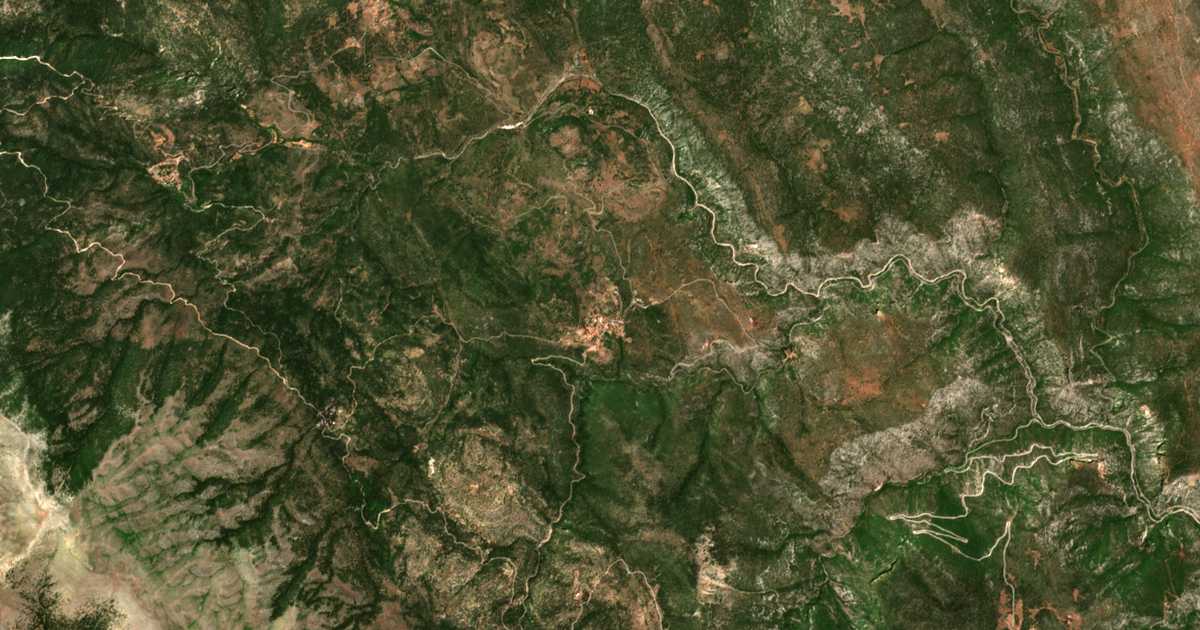 Hartă satelitară: Palaiochórion