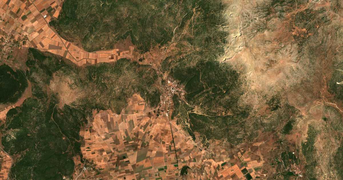 Hartă satelitară: Artemísion