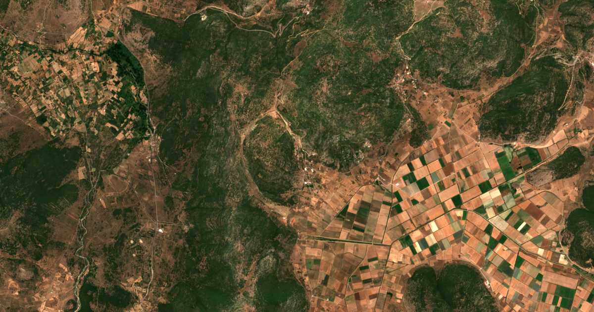 Hartă satelitară: Chotoússa
