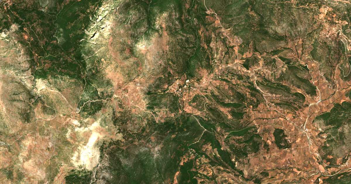 Hartă satelitară: Karyá