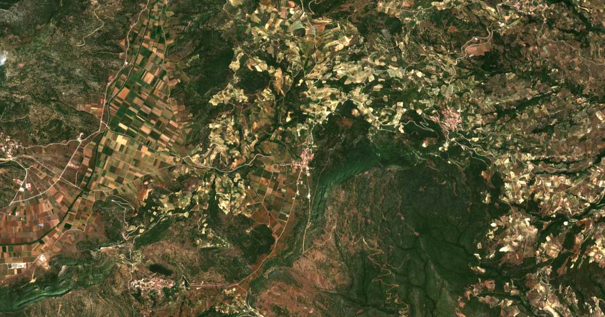 Hartă satelitară: Asprókampos