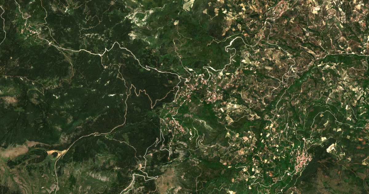 Hartă satelitară: Mési Synoikía Trikálon