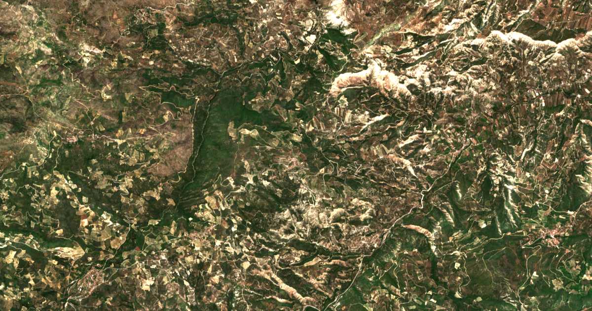 Hartă satelitară: Pellíni