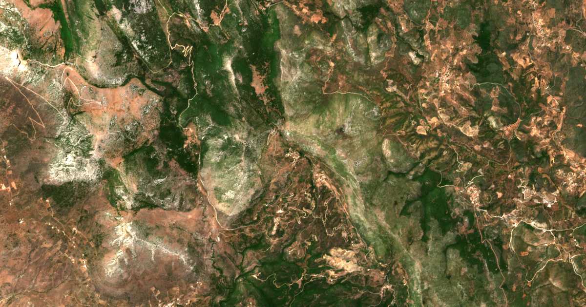 Hartă satelitară: Karéa