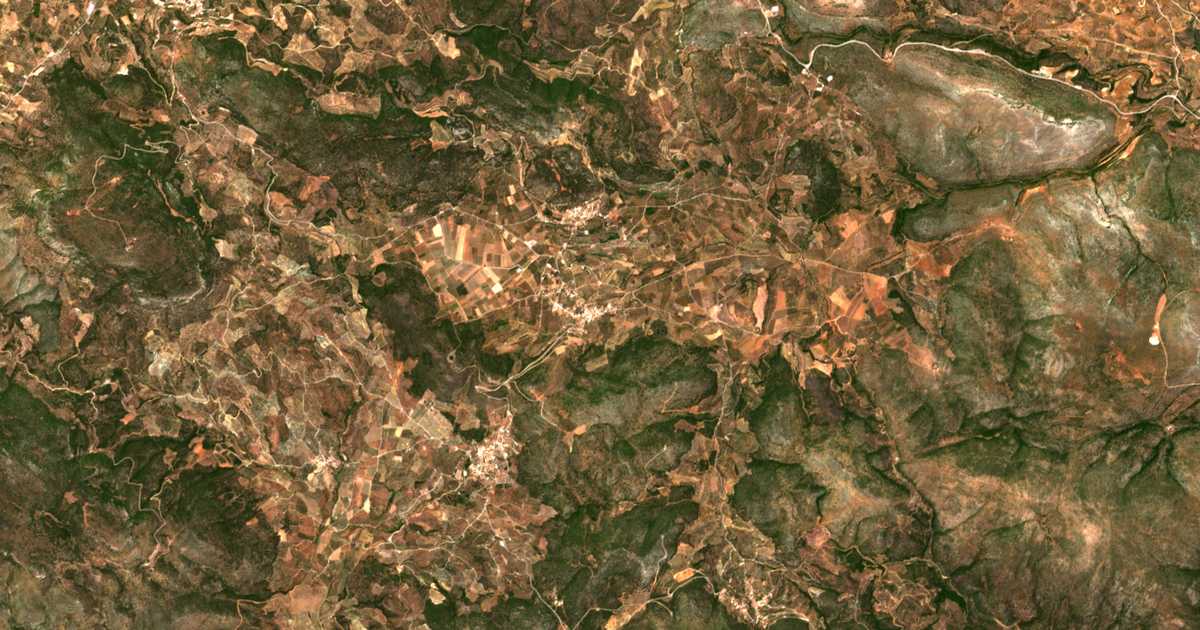 Hartă satelitară: Veliaí