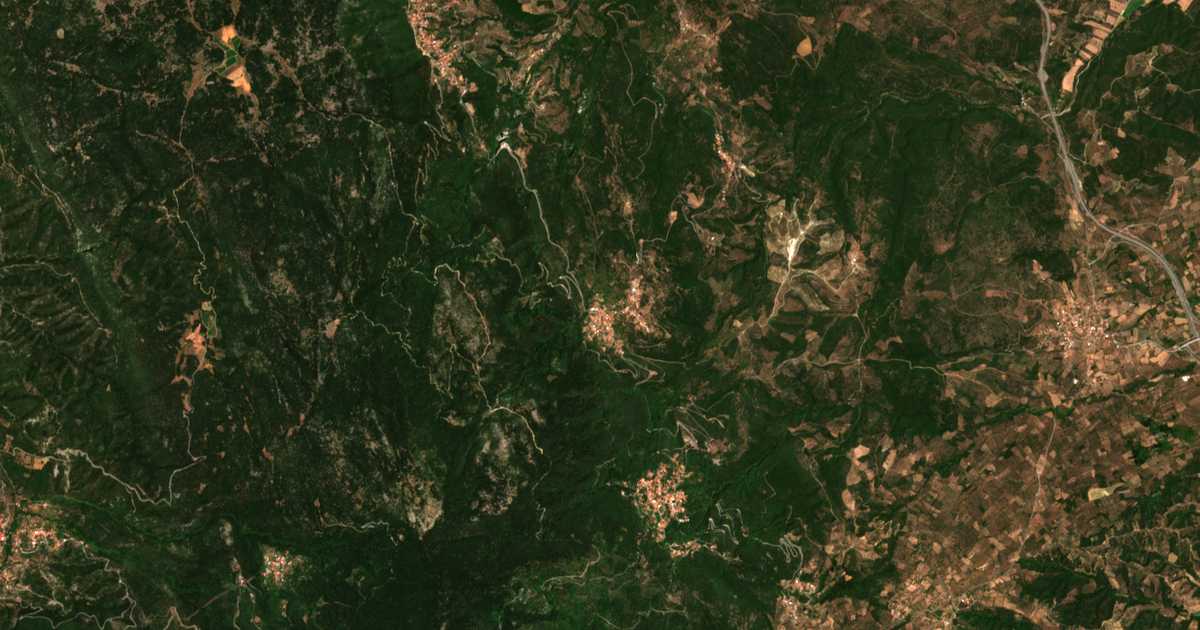 Hartă satelitară: Agóriani