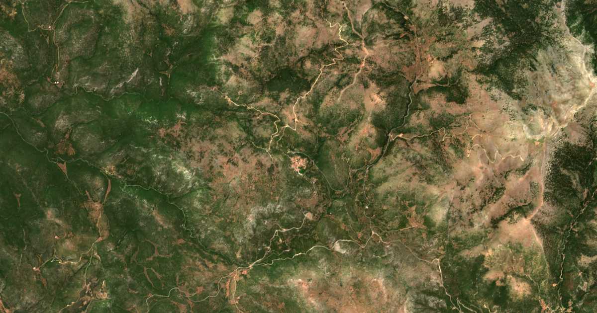 Hartă satelitară: Agriánoi