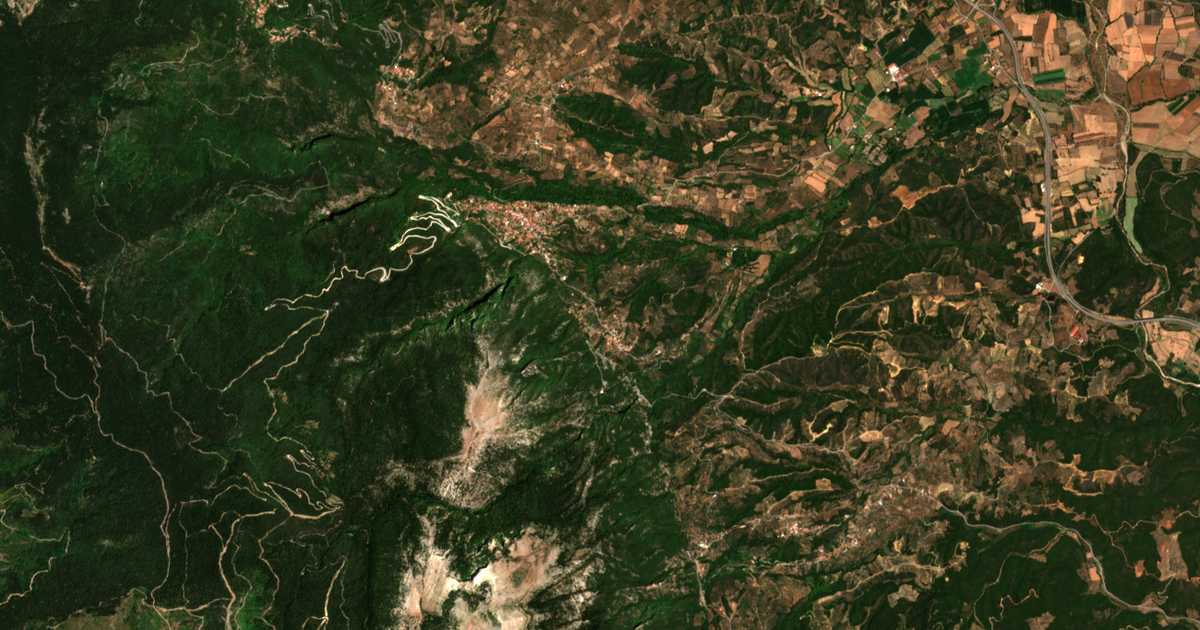 Hartă satelitară: Kastríon
