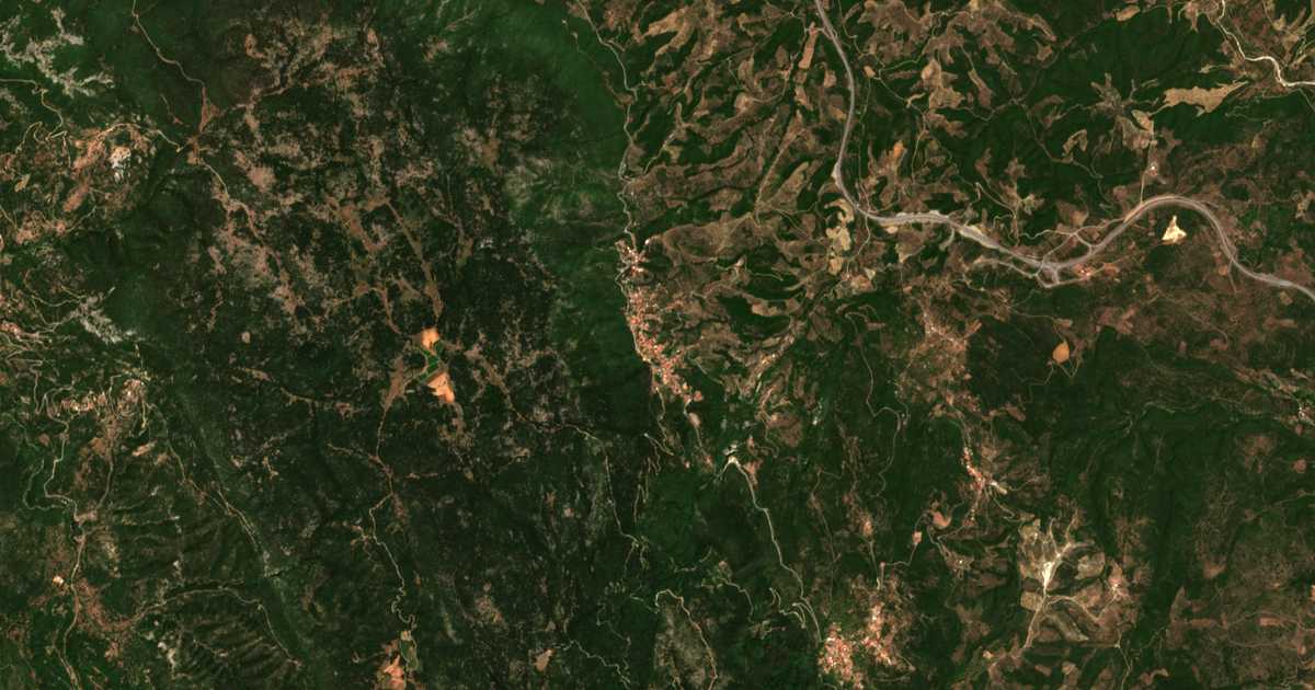 Hartă satelitară: Logkaníkos