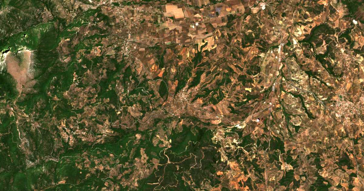 Hartă satelitară: Potamiá