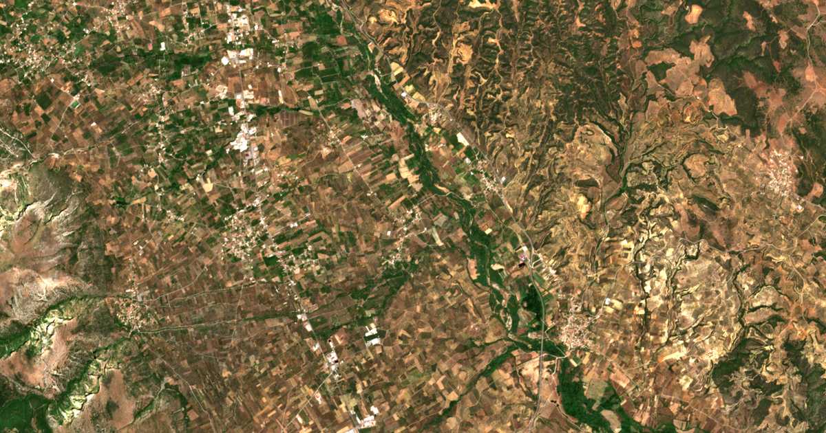 Hartă satelitară: Ríza