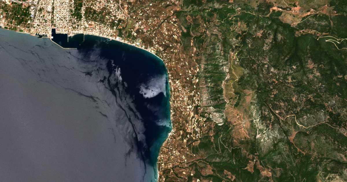 Hartă satelitară: Paralía Vérgas