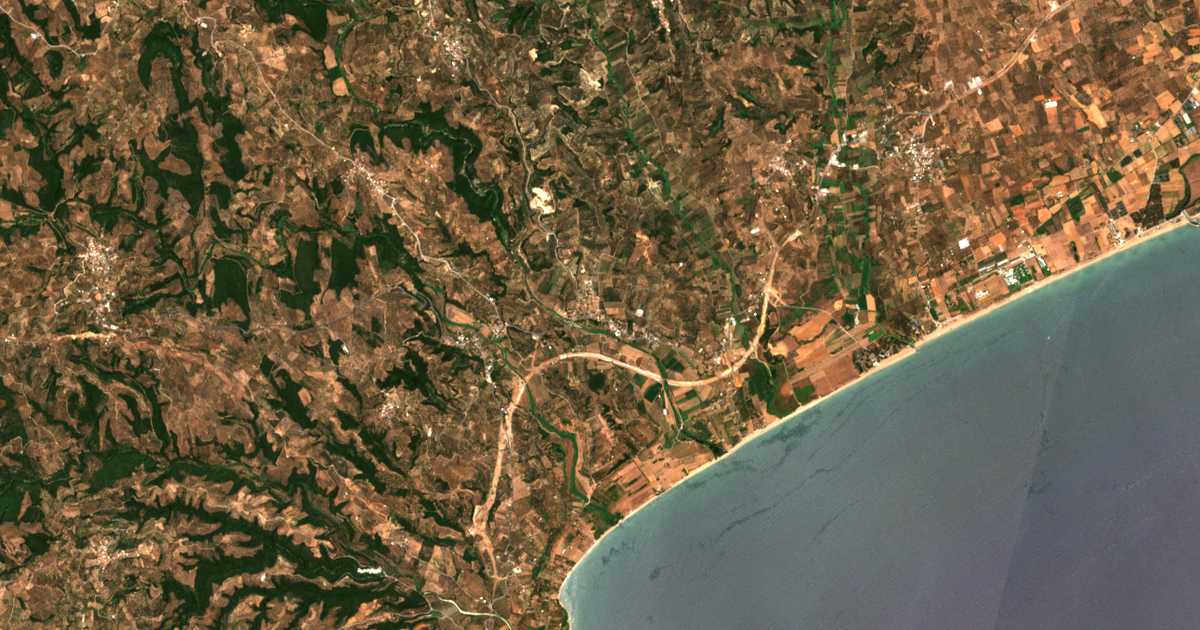 Hartă satelitară: Velíka