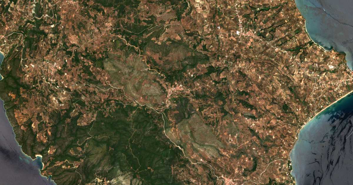 Hartă satelitară: Chrysokellariá