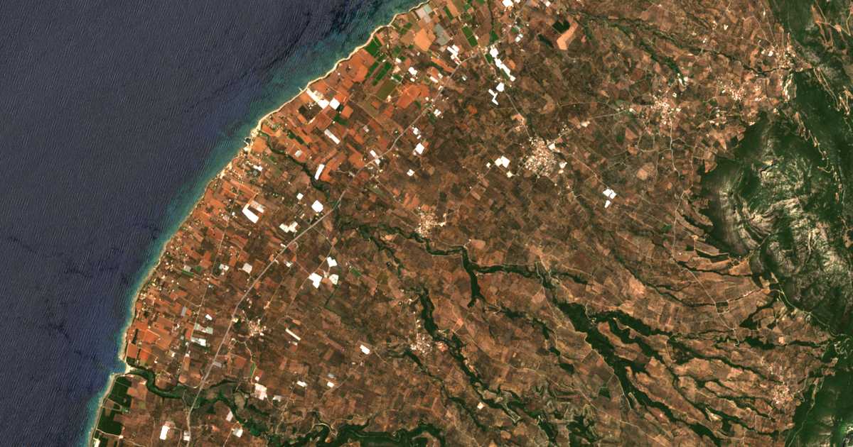 Hartă satelitară: Farakláda