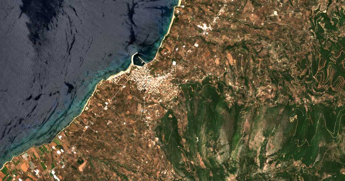 Hartă satelitară: Kyparissia