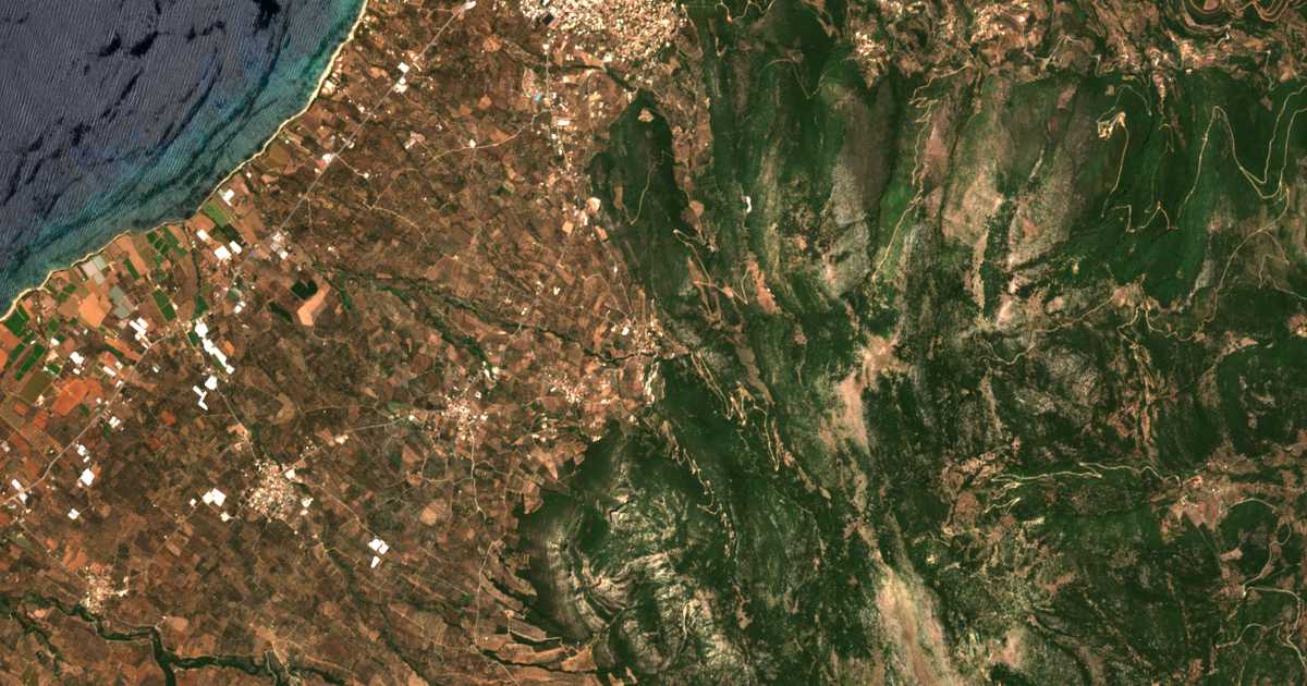 Hartă satelitară: Xirókampos