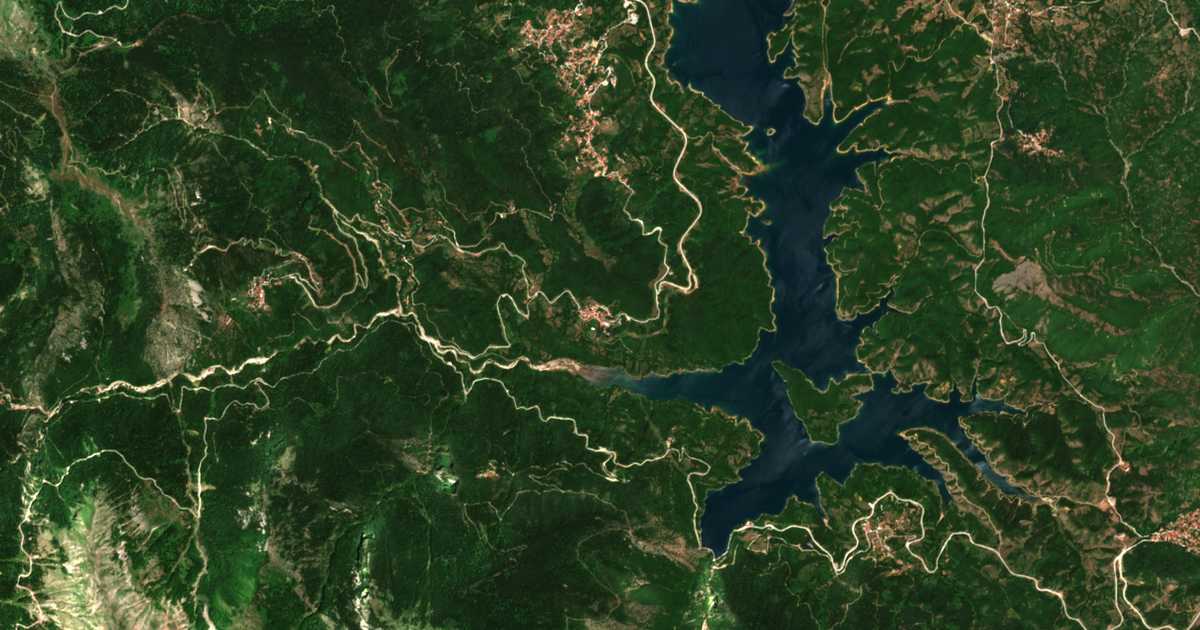 Hartă satelitară: Belokomiti