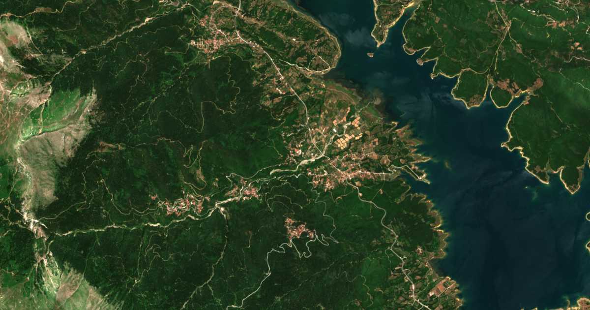 Hartă satelitară: Kalývia Fylaktís