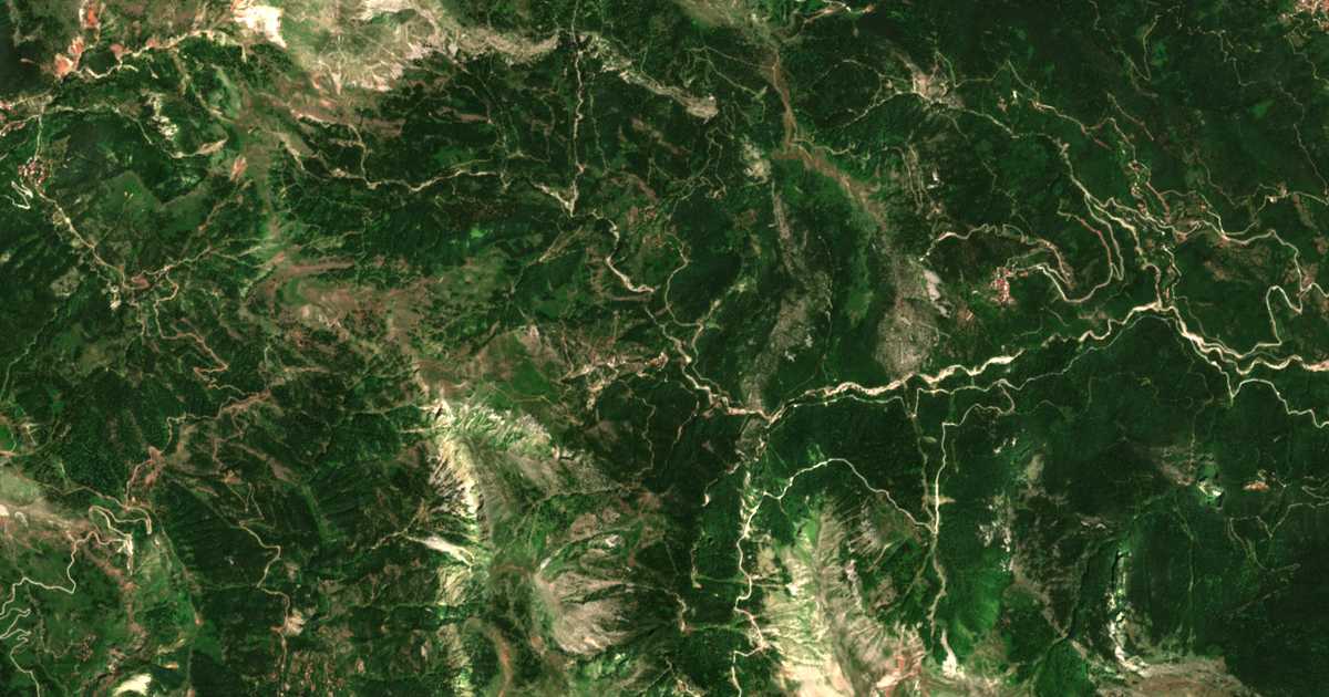 Hartă satelitară: Karvasarás