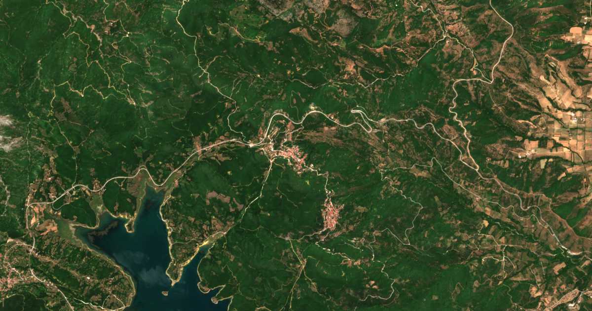 Hartă satelitară: Morfovoúnion