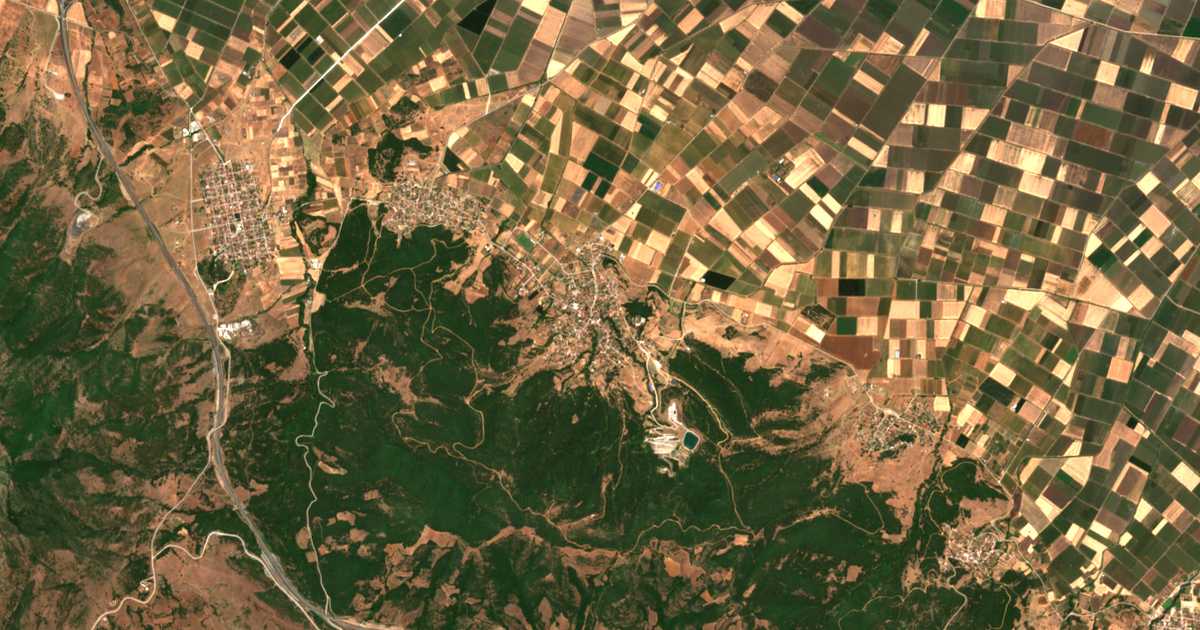 Hartă satelitară: Leontárion