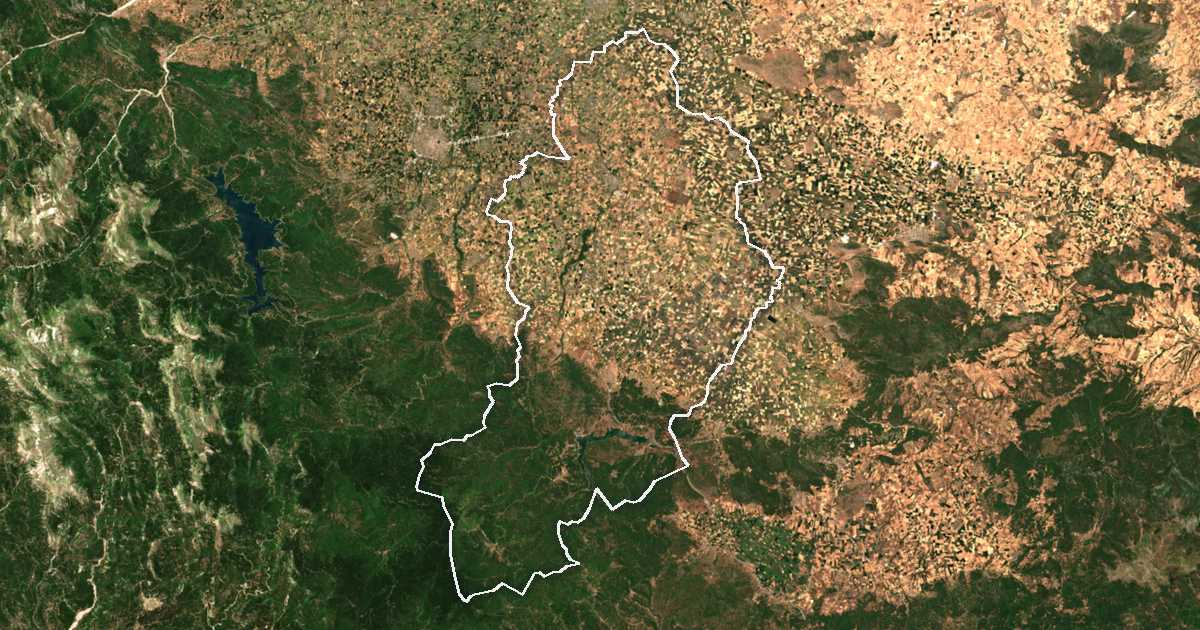 Imagine din satelit cu limita trasată: Dímos Sofádon