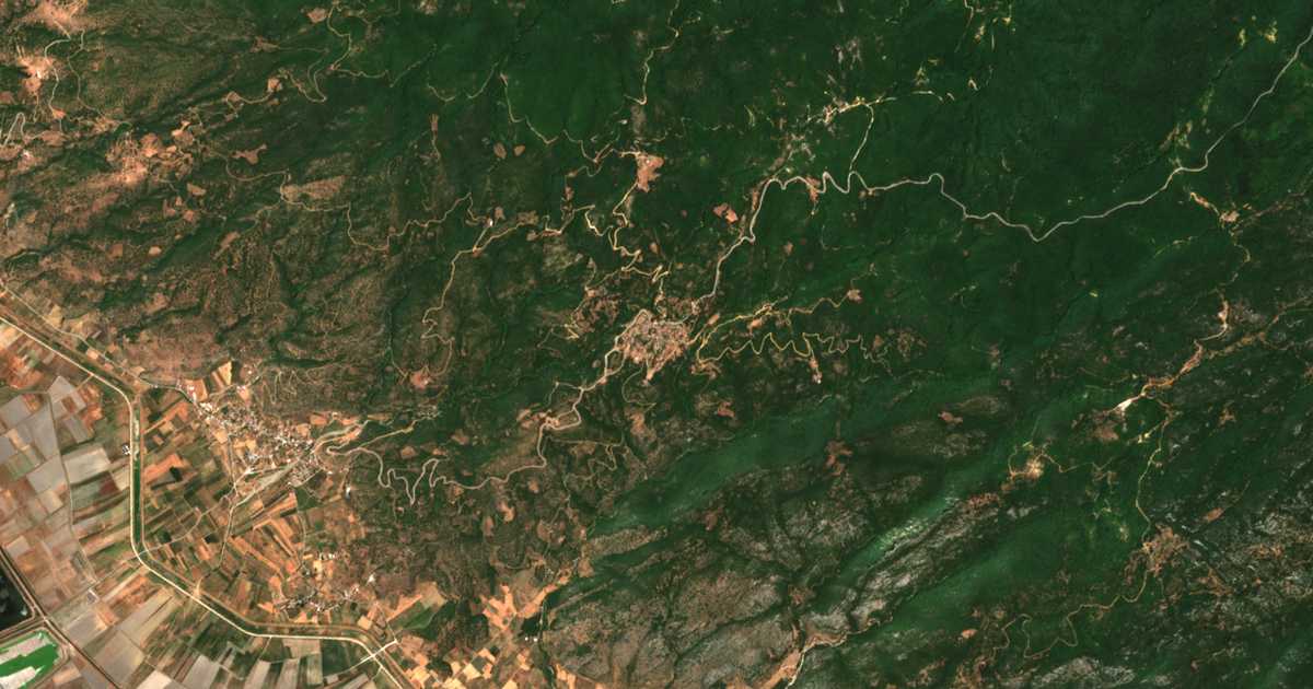 Hartă satelitară: Élafos