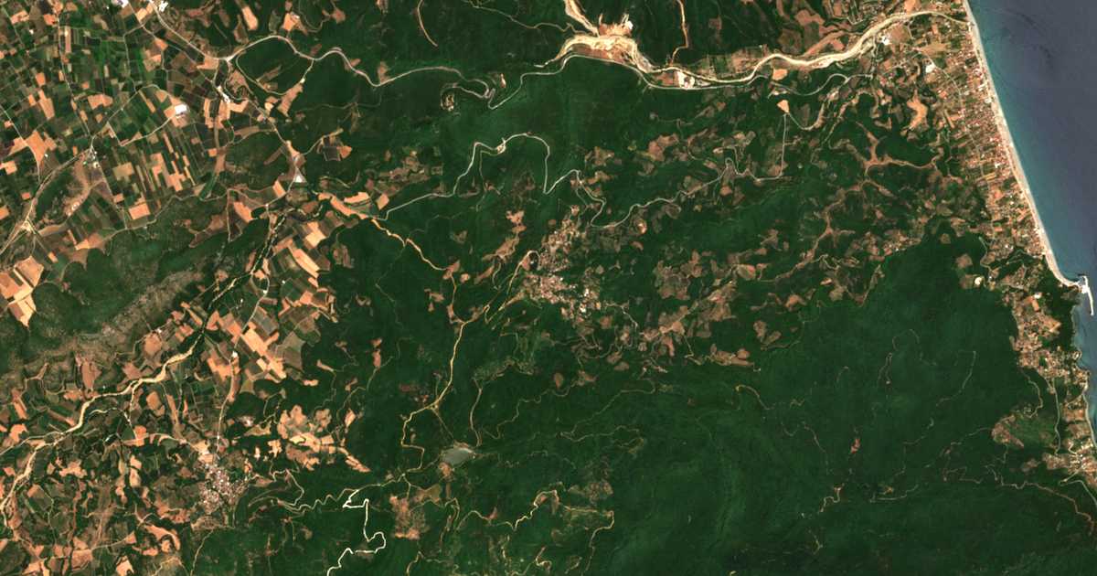 Hartă satelitară: Skíti