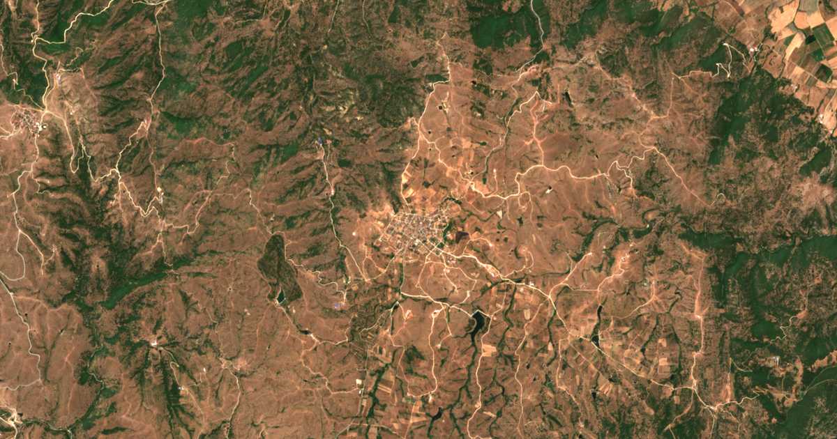 Hartă satelitară: Méga Eleftherochórion