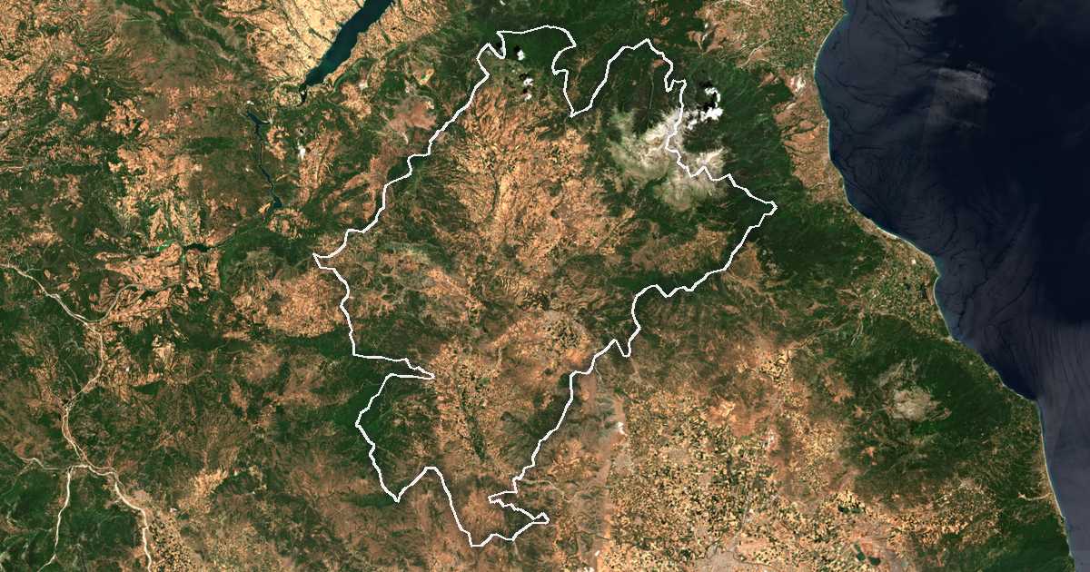 Imagine din satelit cu limita trasată: Dímos Elassónas