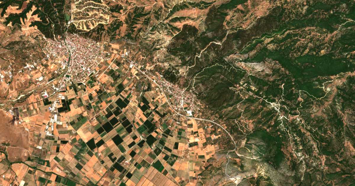 Hartă satelitară: Tsaritsani
