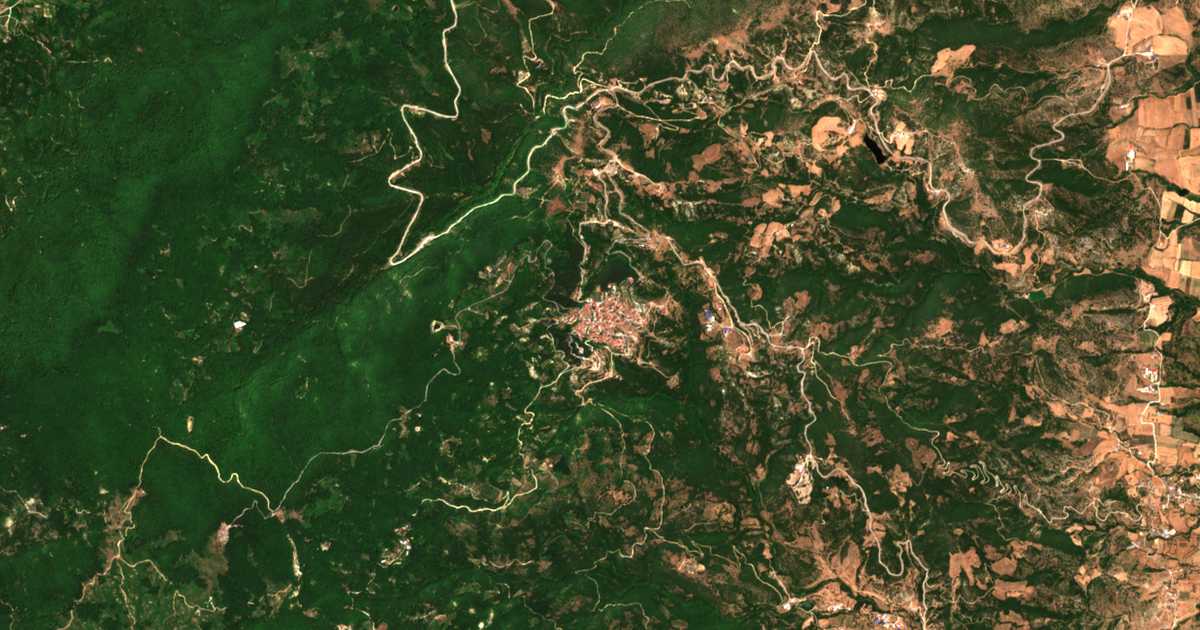 Hartă satelitară: Verdikoussa