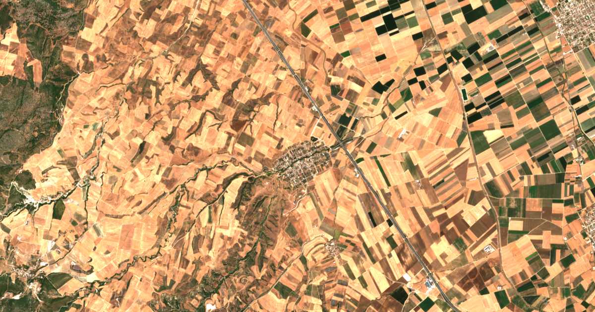 Hartă satelitară: Méga Monastírion