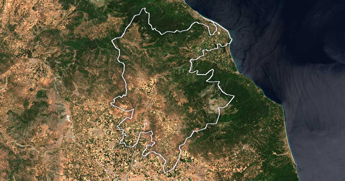 Imagine din satelit cu limita trasată: Dímos Tempón
