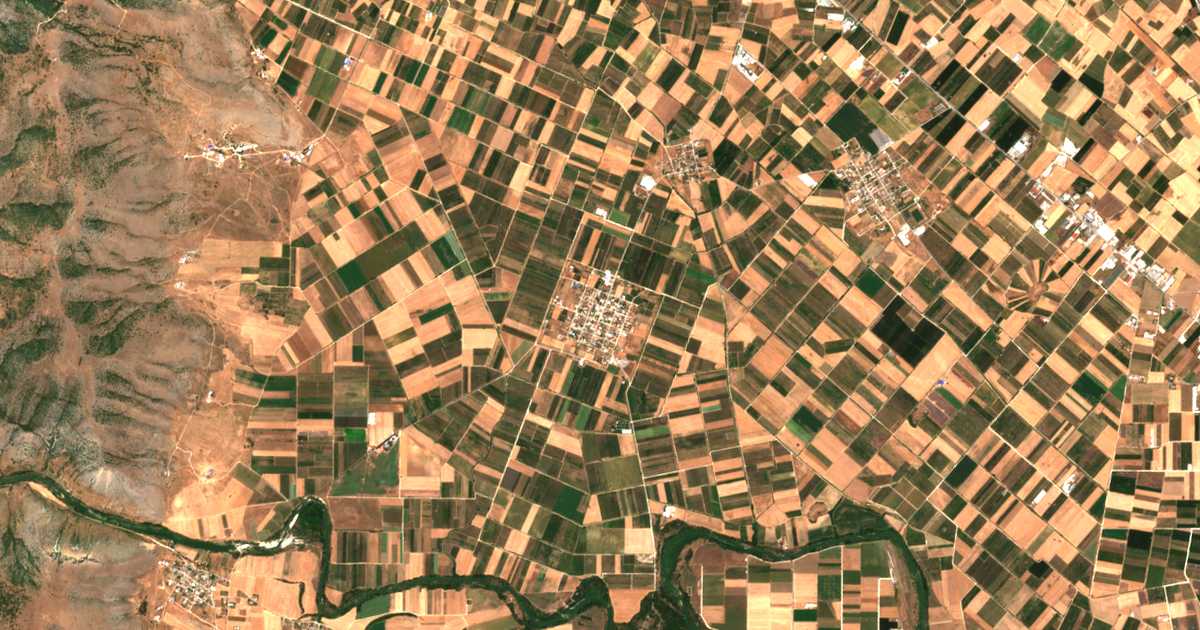 Hartă satelitară: Platanoúlia