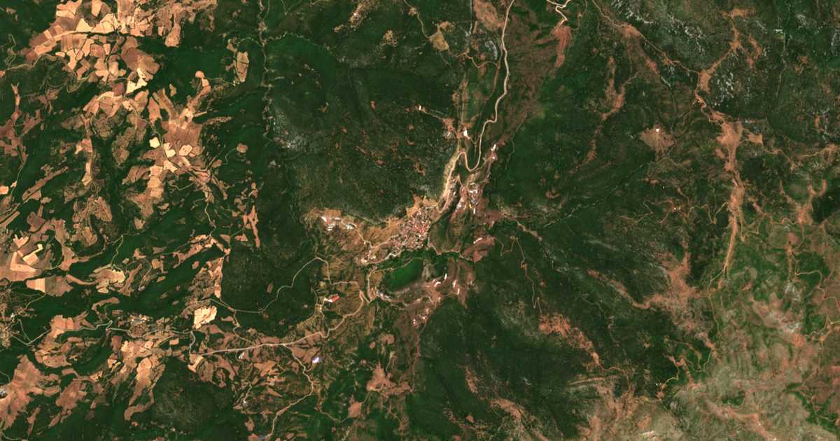 Hartă satelitară: Anávra