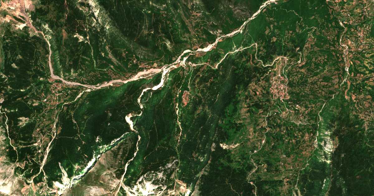 Hartă satelitară: Aidón