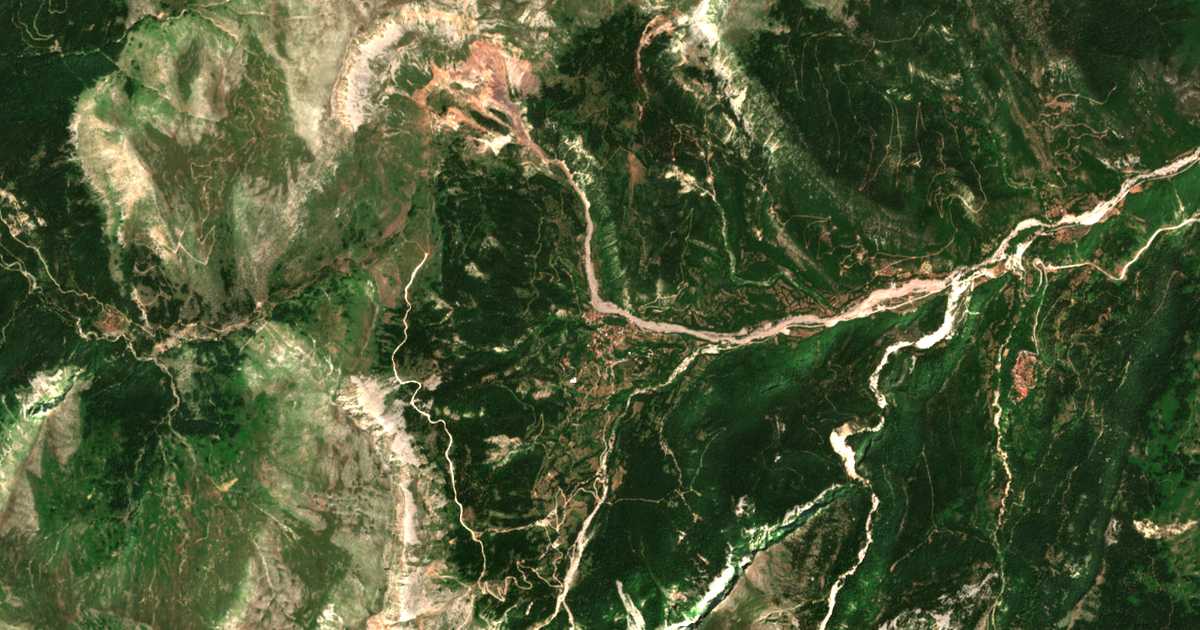 Hartă satelitară: Palaiochórion