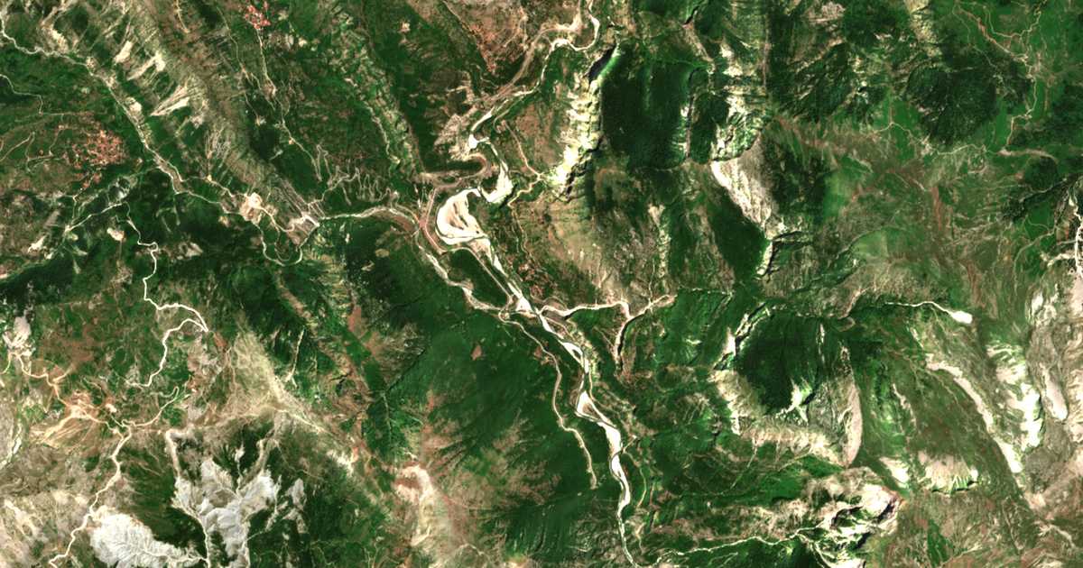 Hartă satelitară: Koryfí