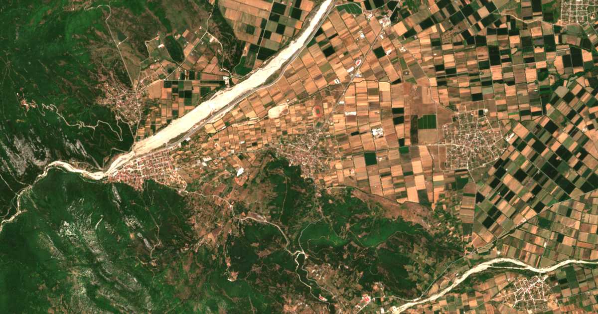 Hartă satelitară: Palaiomonástiron